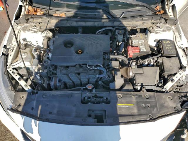 Nissan Altima Sr Image 10