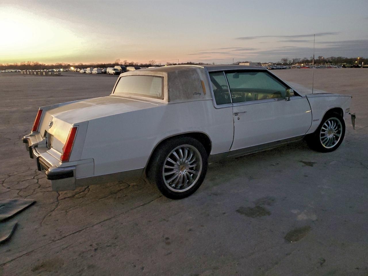 Cadillac Eldorado Image 2