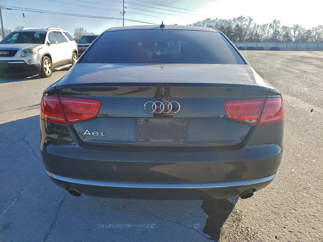 Audi A8 L Quattro Image 4