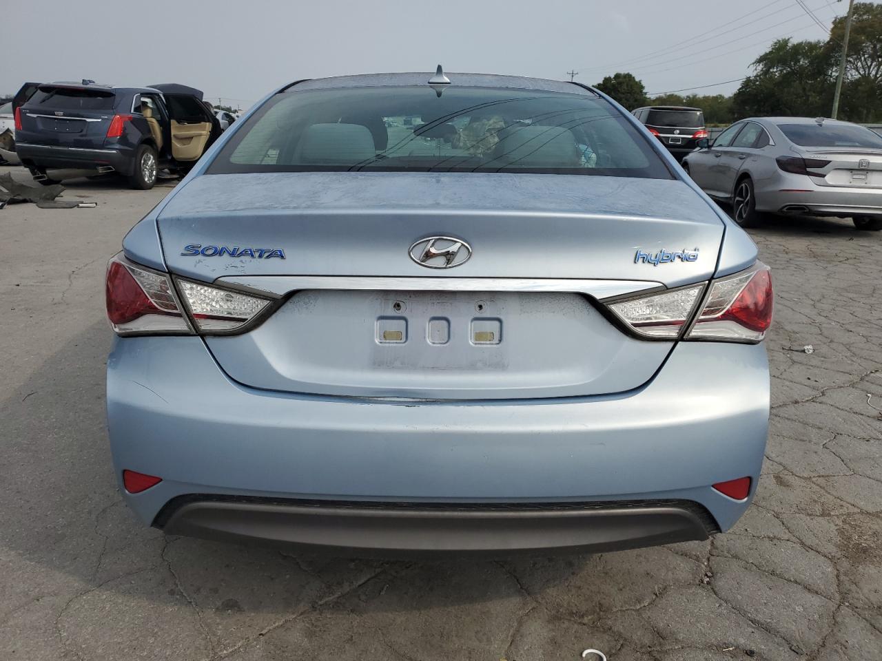 Hyundai SONATA Hybrid Image 12