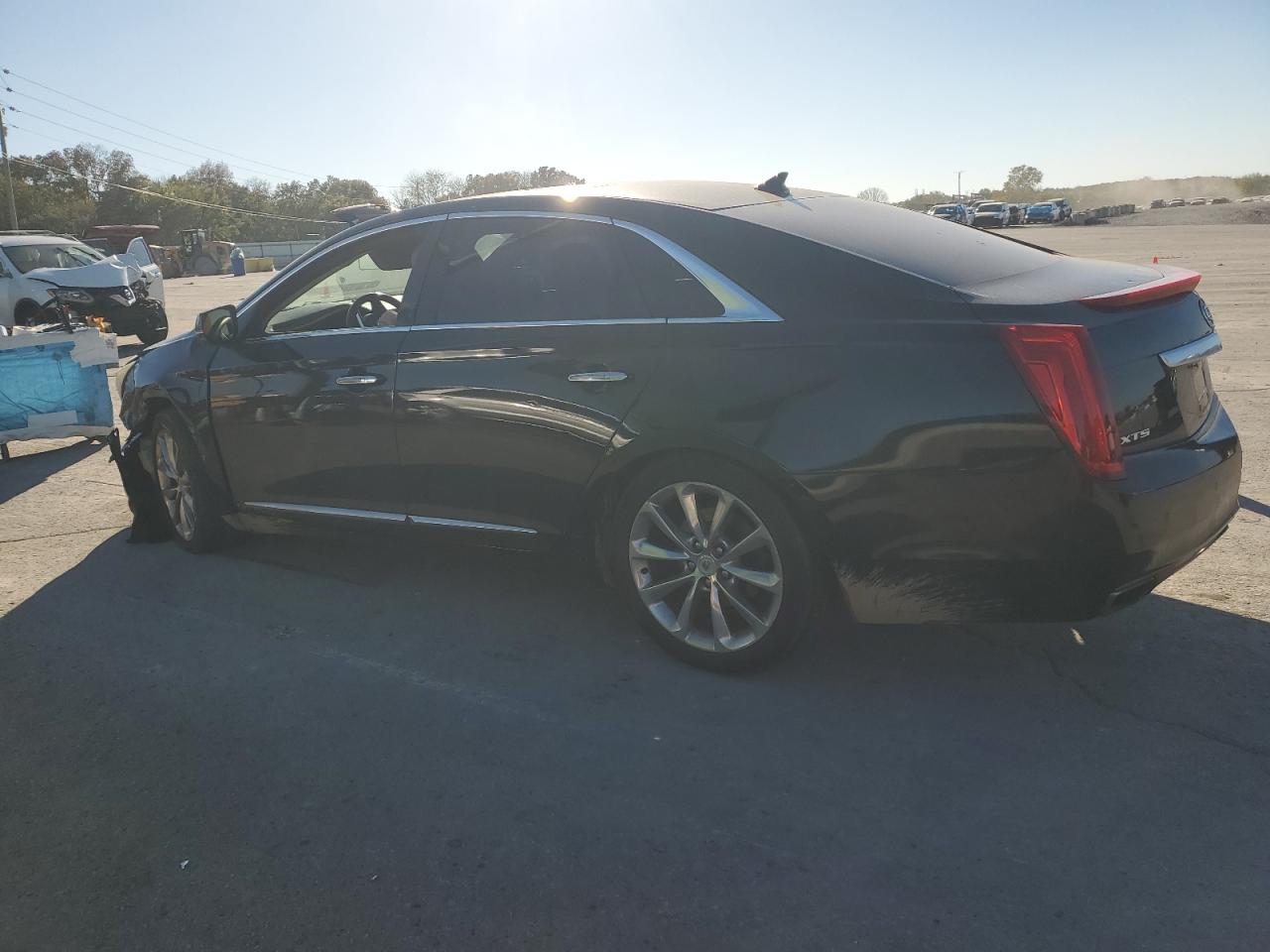 Cadillac XTS Luxury Collection Image 2