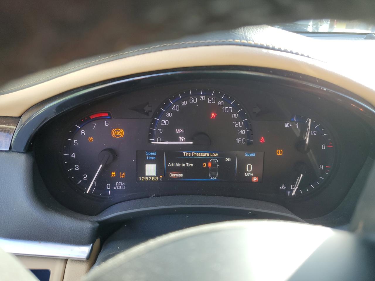 Cadillac XTS Luxury Collection Image 4