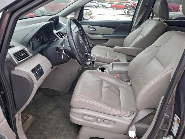 Honda Odyssey Touring Image 5