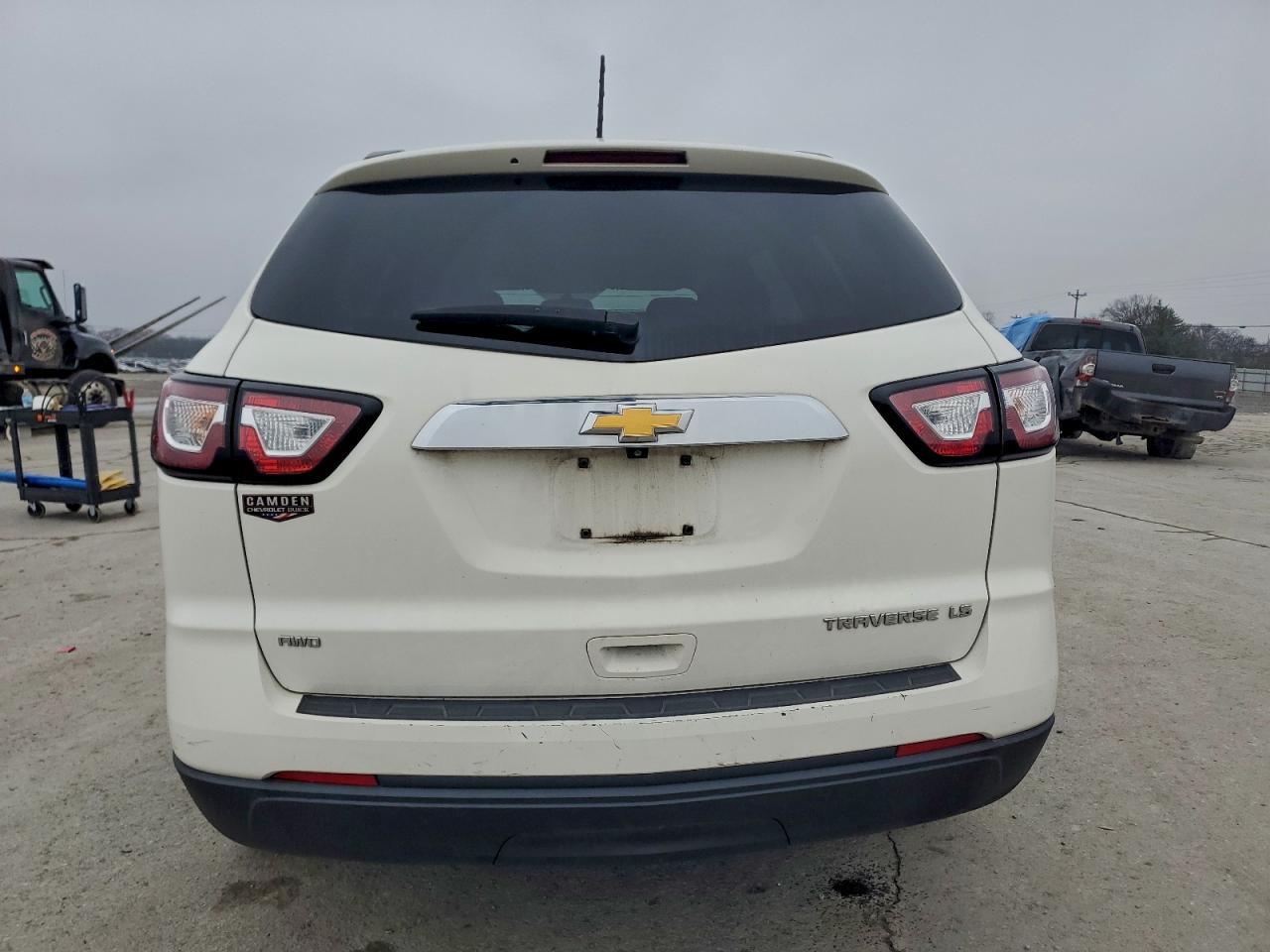 Chevrolet Traverse Ls Image 4