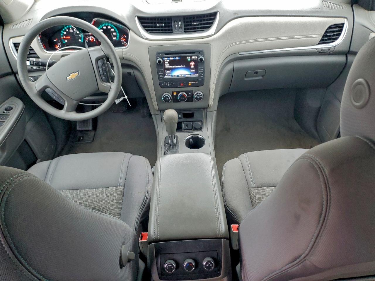 Chevrolet Traverse Ls Image 5