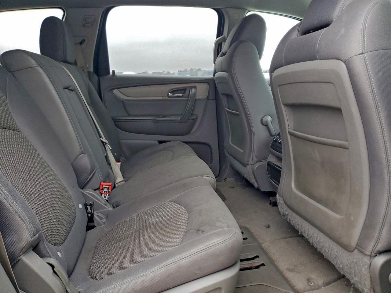 Chevrolet Traverse Ls Image 10