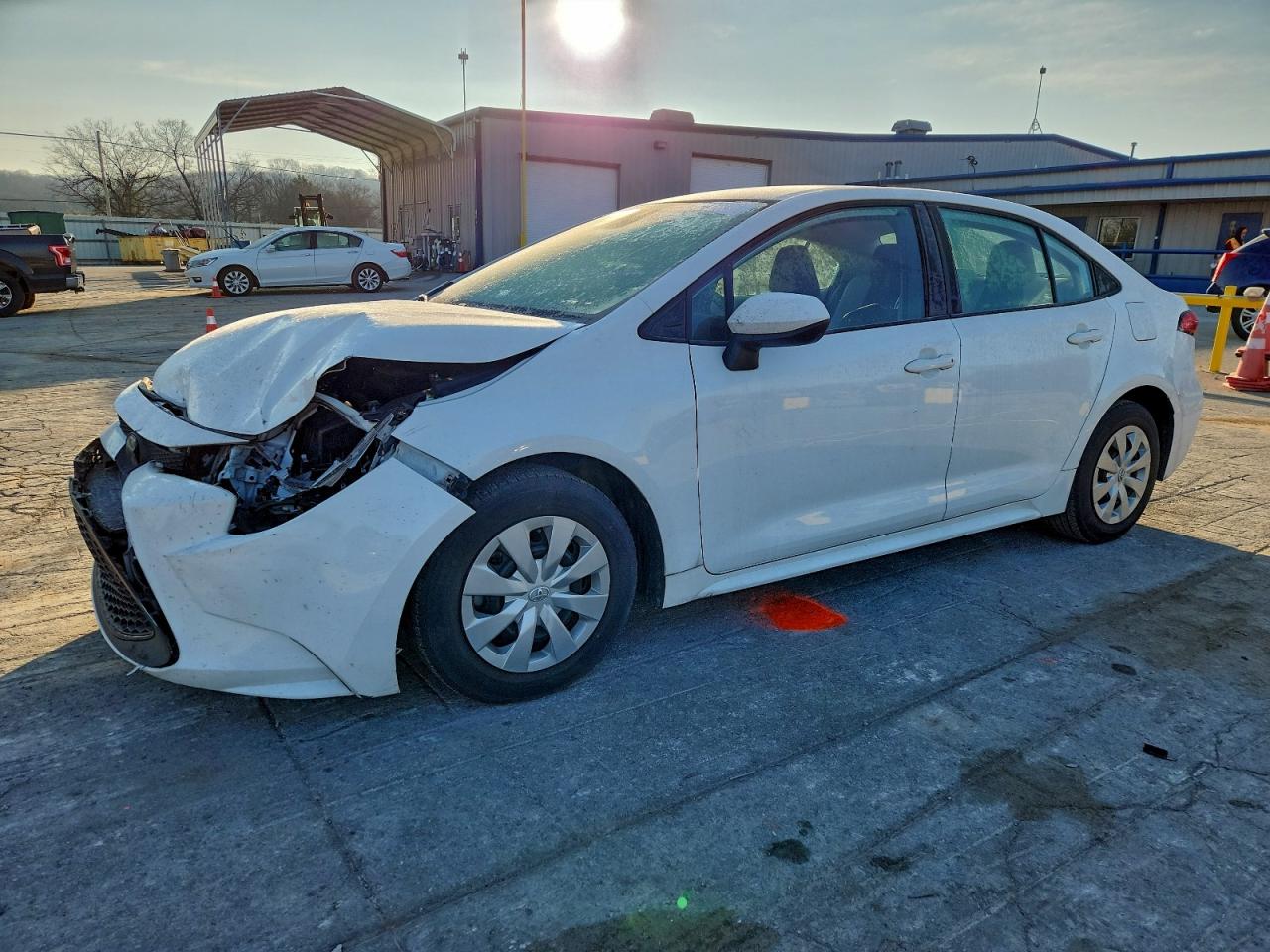 Toyota Corolla L Image 1