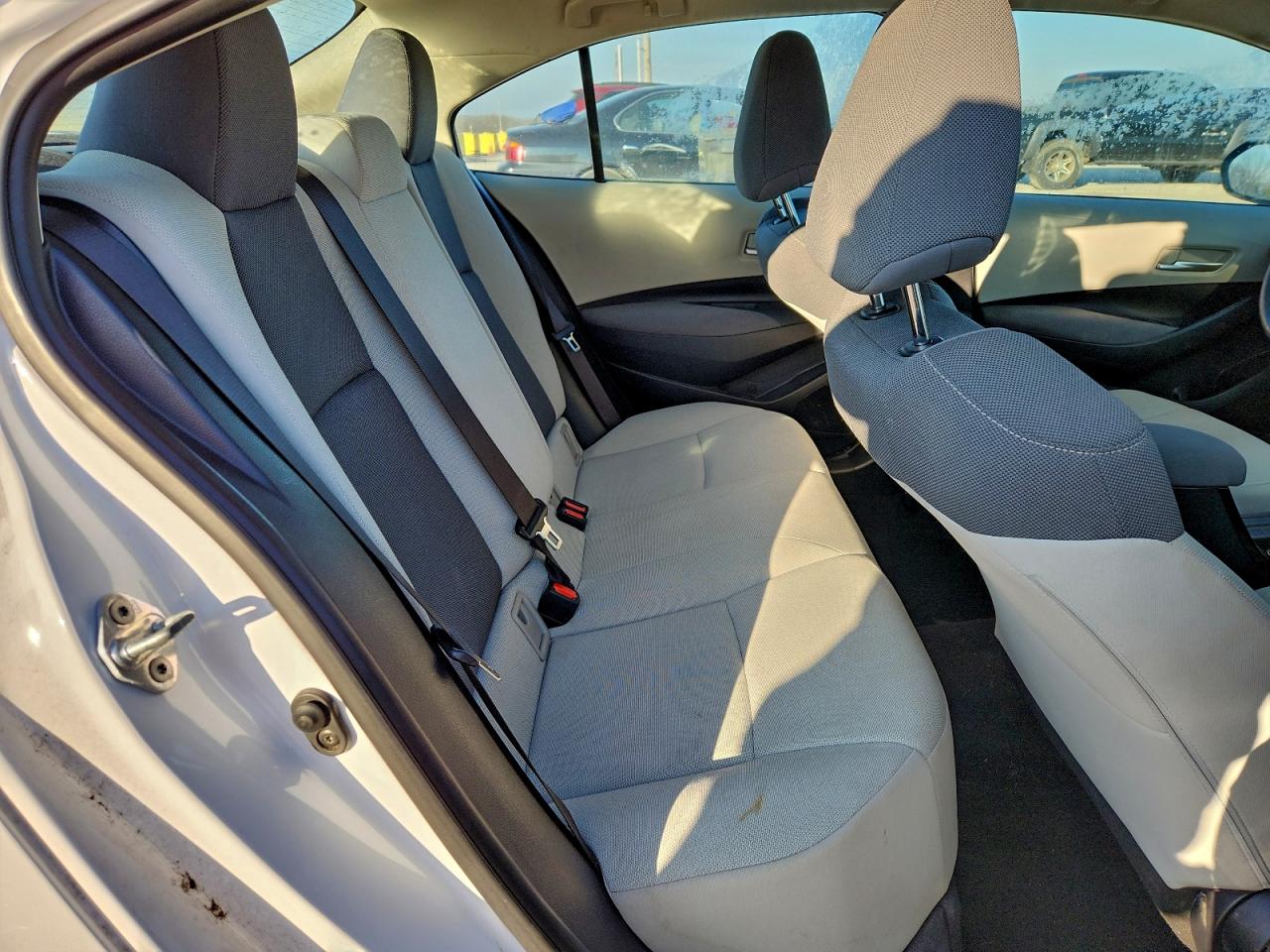 Toyota Corolla L Image 7