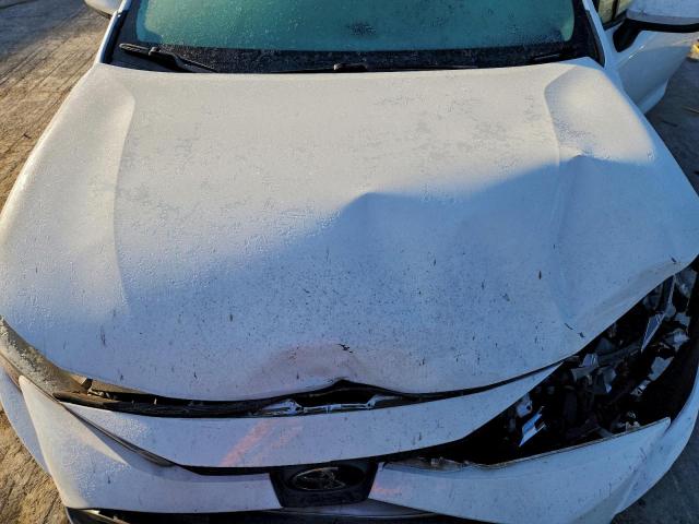 Toyota Corolla L Image 8