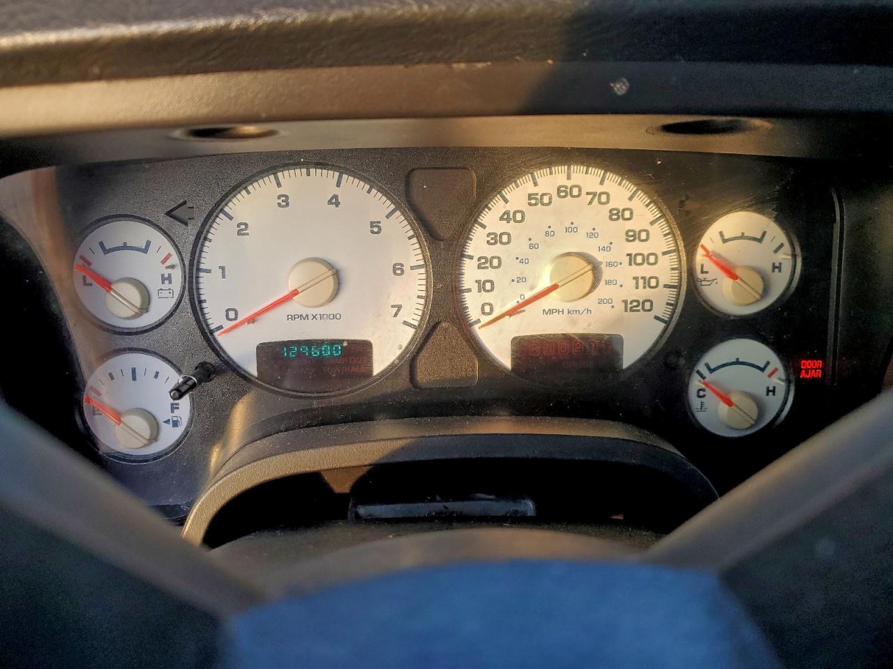 Dodge Ram 1500 St Image 8