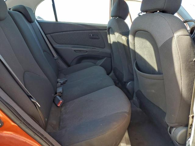 Kia Rio Base Image 11