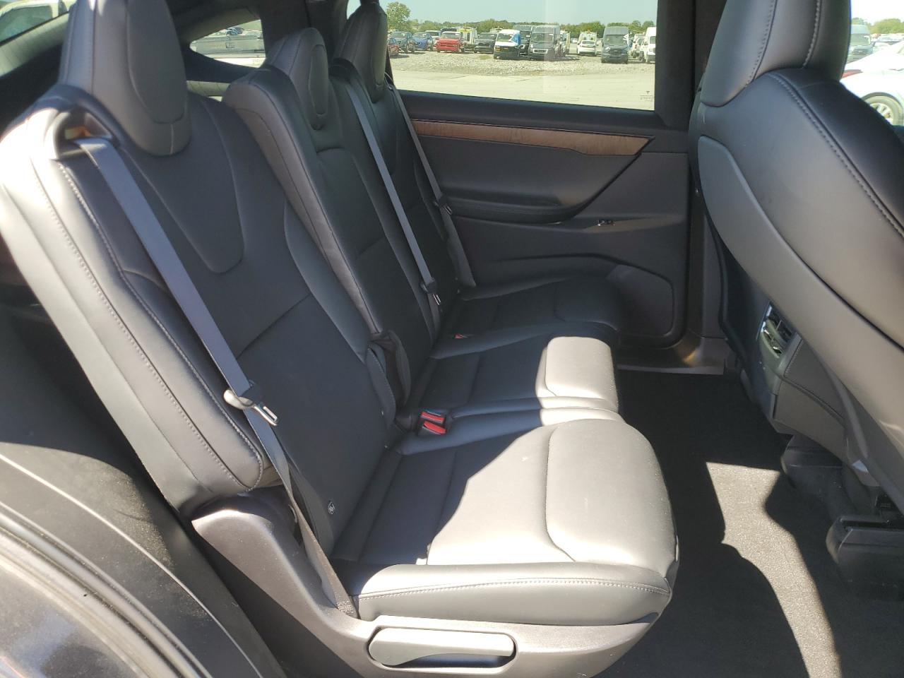 Tesla Model X Image 6