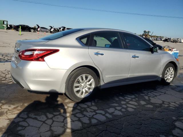 Nissan Altima 2.5 Image 4