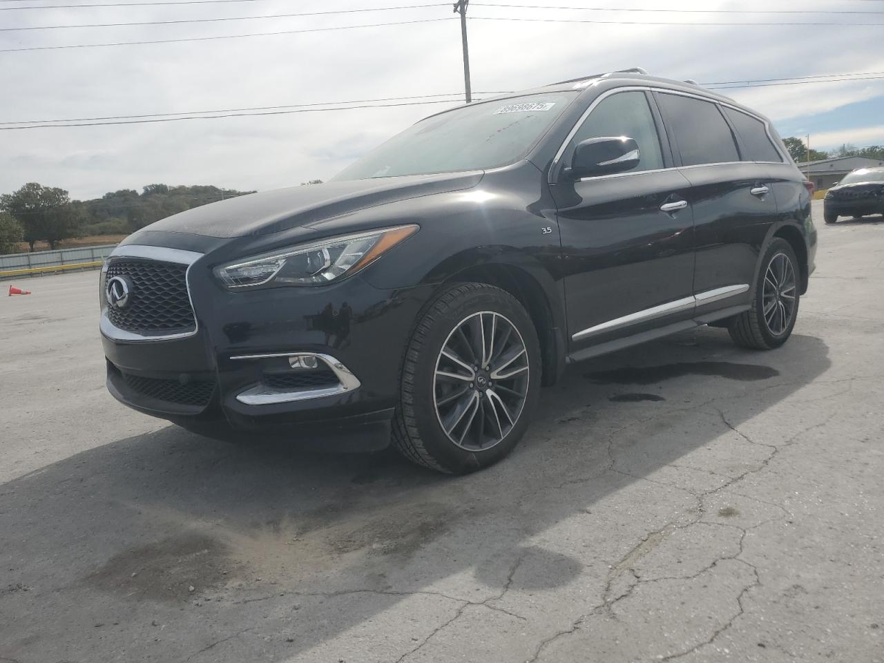 INFINITI Qx Luxe Image 1