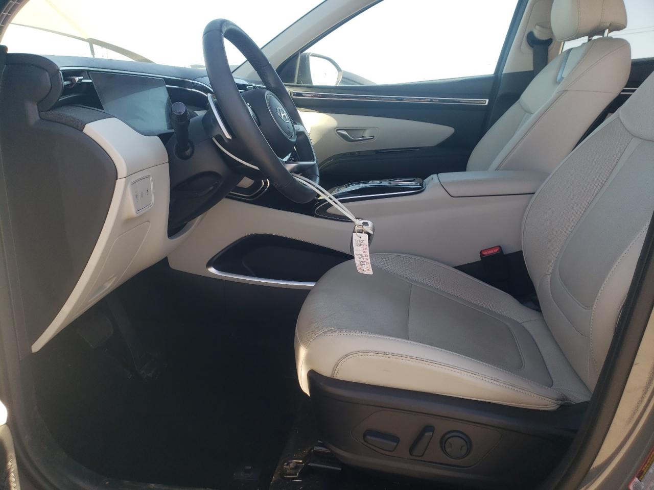 Hyundai TUCSON Limited Image 3