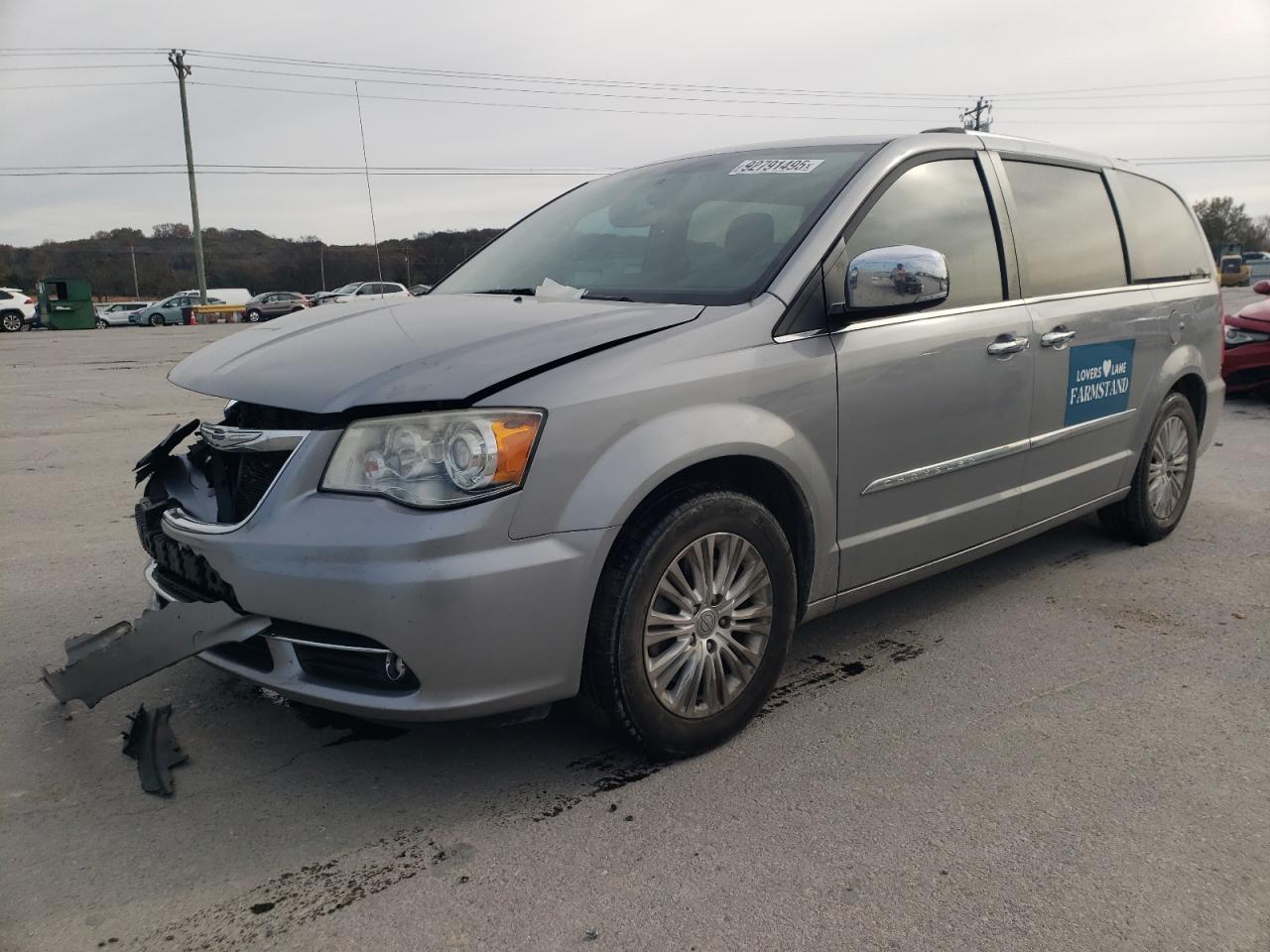 Chrysler Minivan Limited Image 1