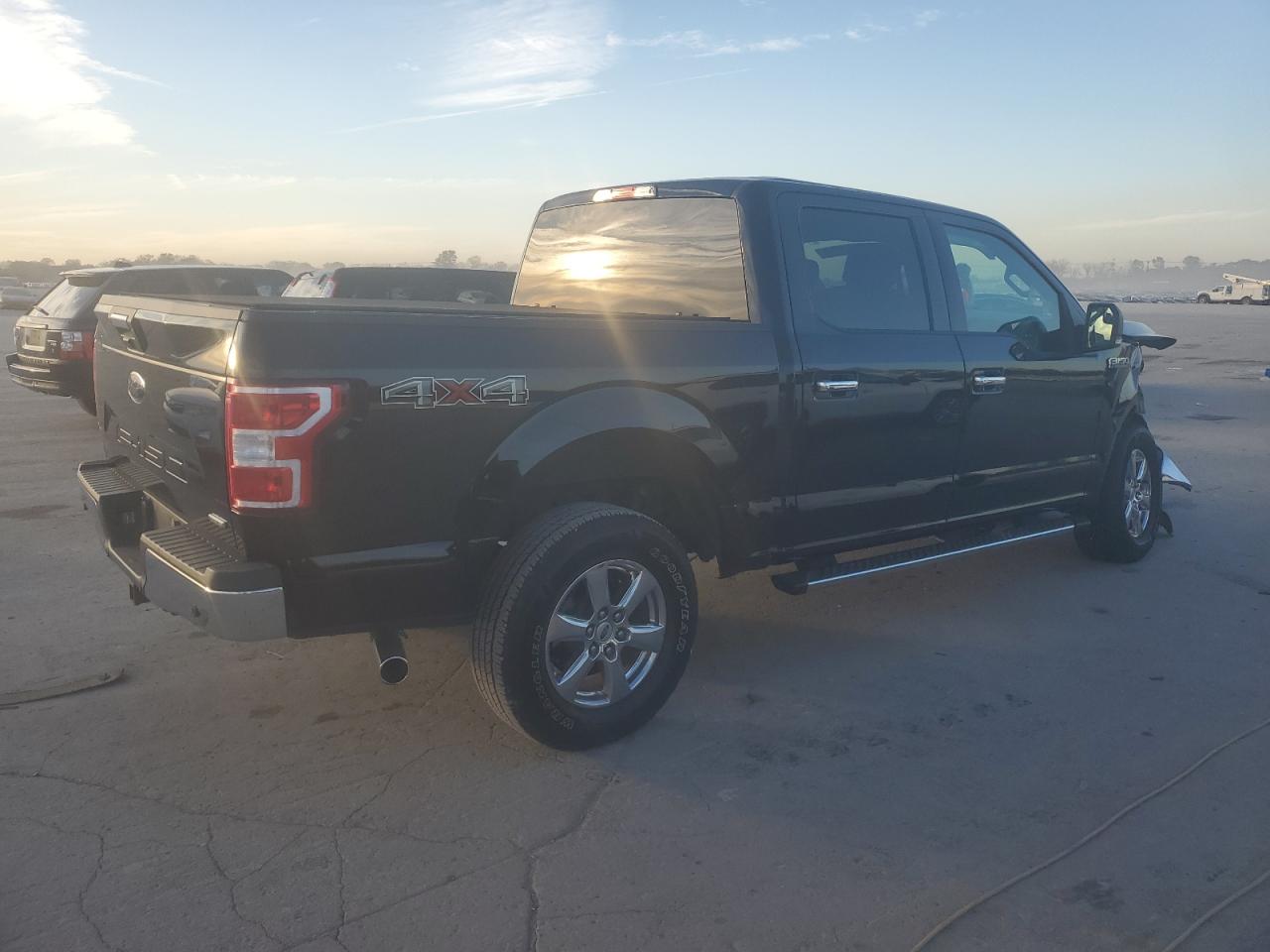 Ford F-150 Supercrew Image 9