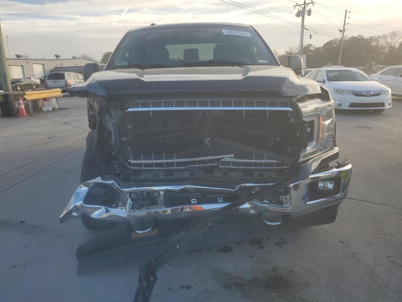 Ford F-150 Supercrew Image 10