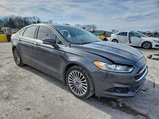 Ford Fusion Titanium Image 4