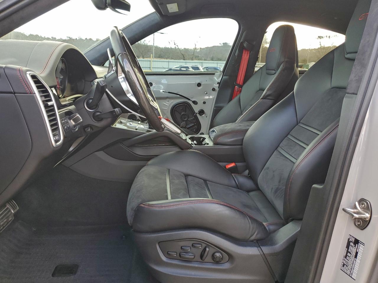 Porsche Cayenne Gts Coupe Image 8