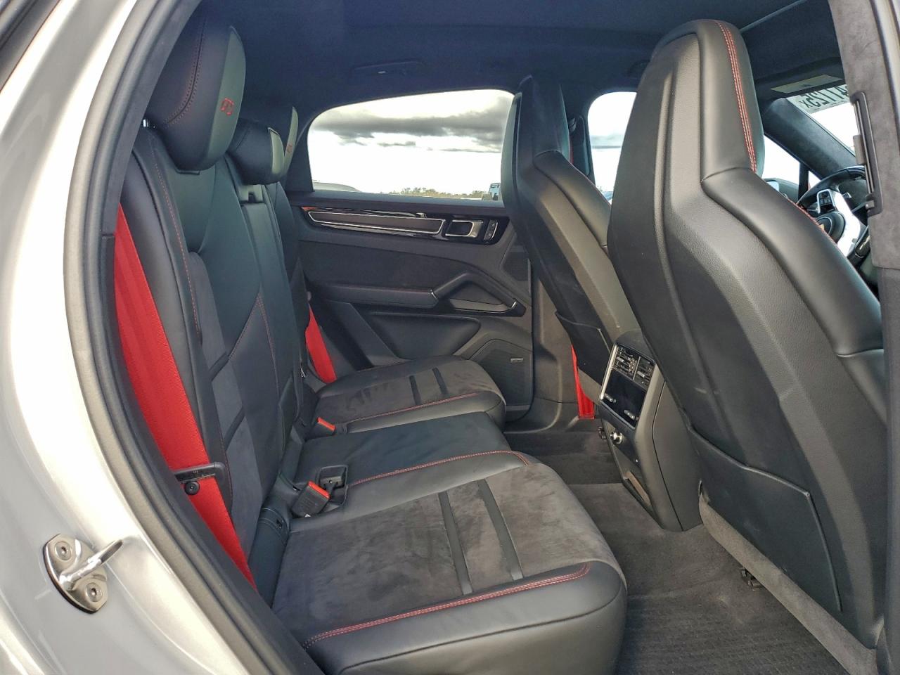 Porsche Cayenne Gts Coupe Image 6