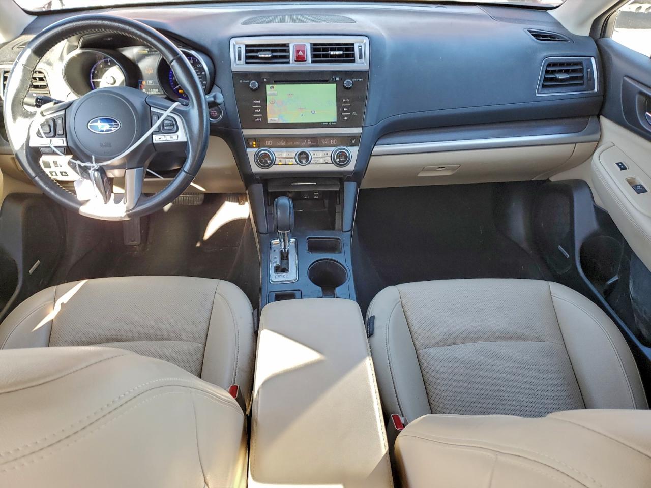 Subaru Legacy 2.5i Limited Image 10