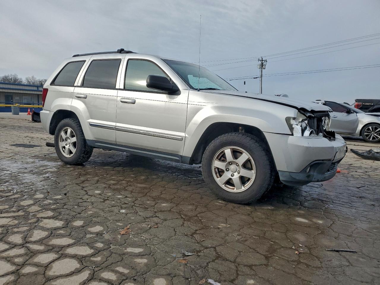 Jeep Grand Cherokee Laredo Image 11