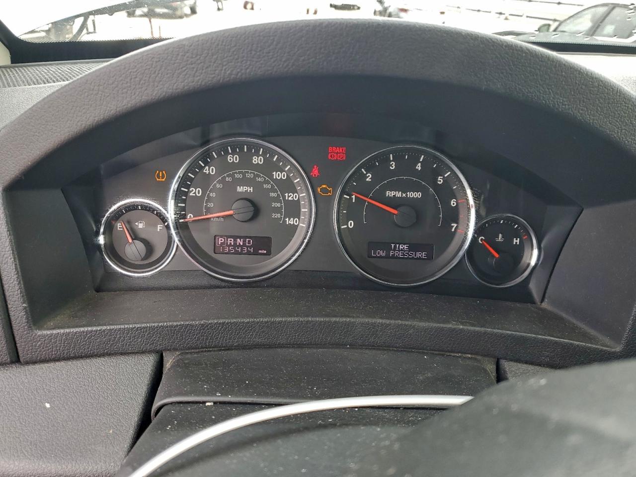 Jeep Grand Cherokee Laredo Image 4