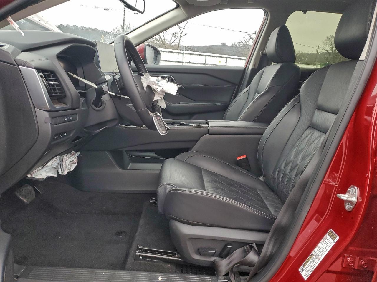 Nissan Rogue Platinum Image 11