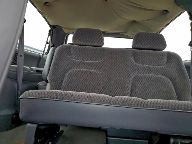 Dodge Caravan Image 9