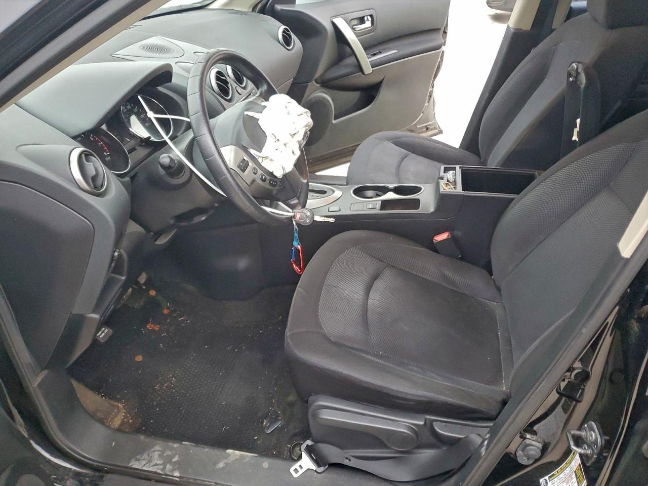 Nissan Rogue S Image 7