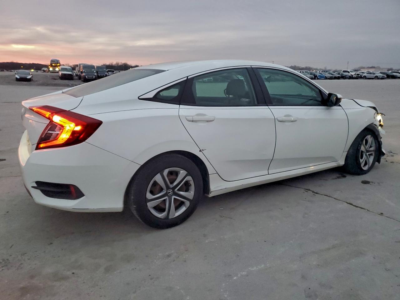 Honda Civic Lx Image 4