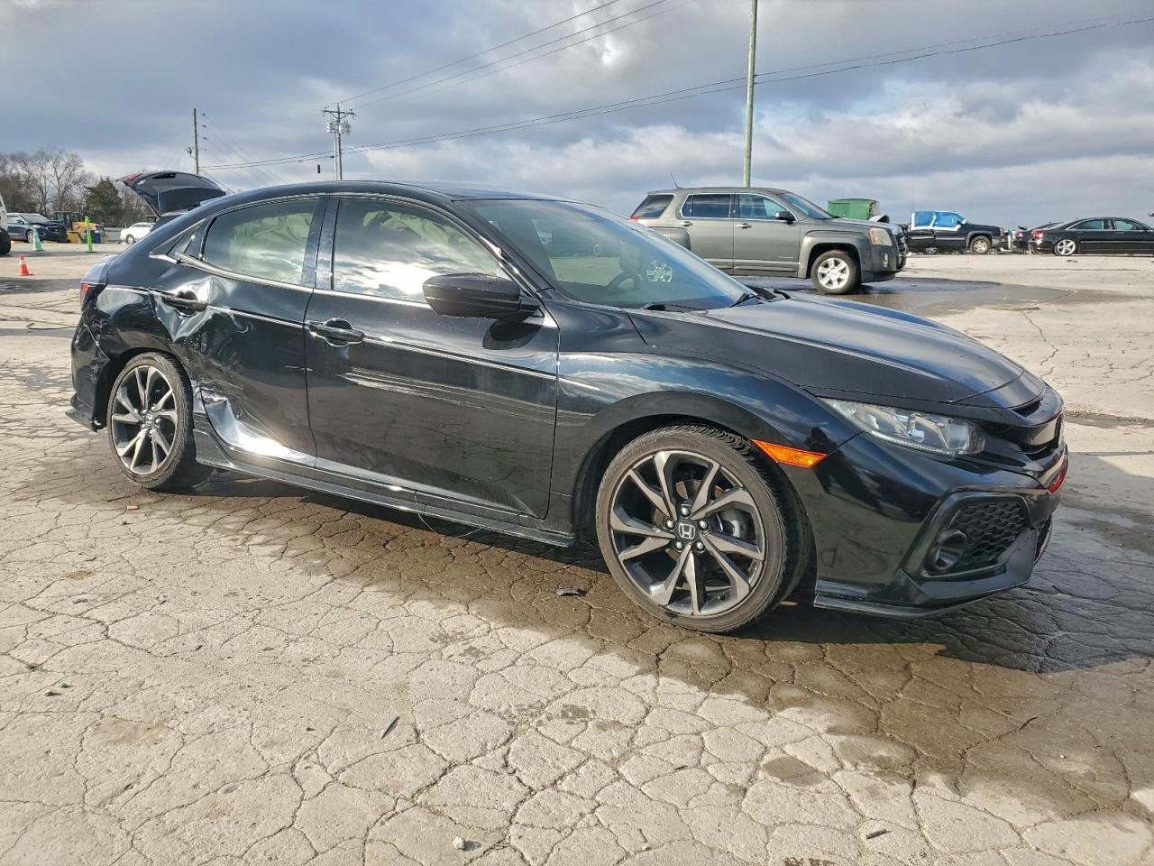 Honda Civic Sport Image 12