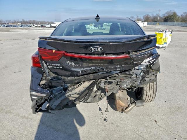 Kia Forte Gt Line Image 3