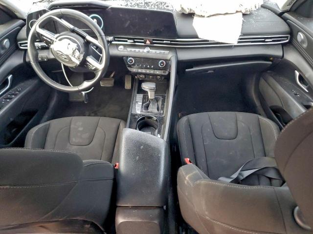 Hyundai ELANTRA Sel Image 13