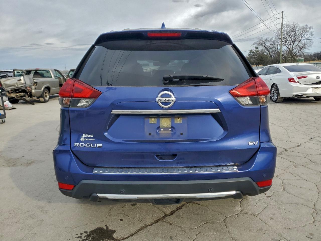 Nissan Rogue S Image 3