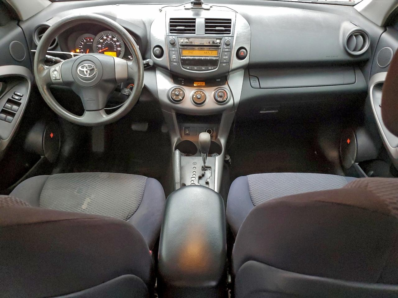 Toyota RAV4 Sport Image 10