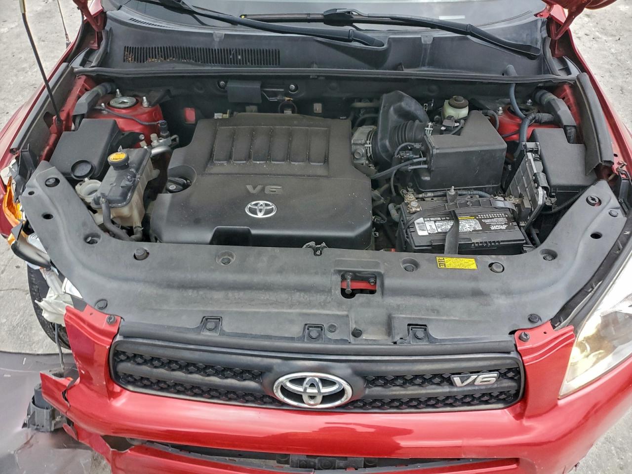 Toyota RAV4 Sport Image 9