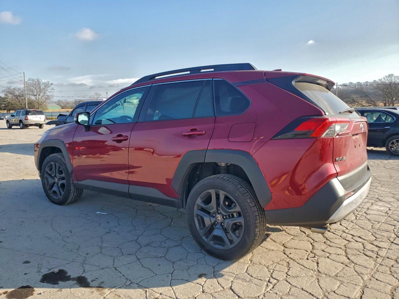 Toyota RAV4 Adventure Image 5