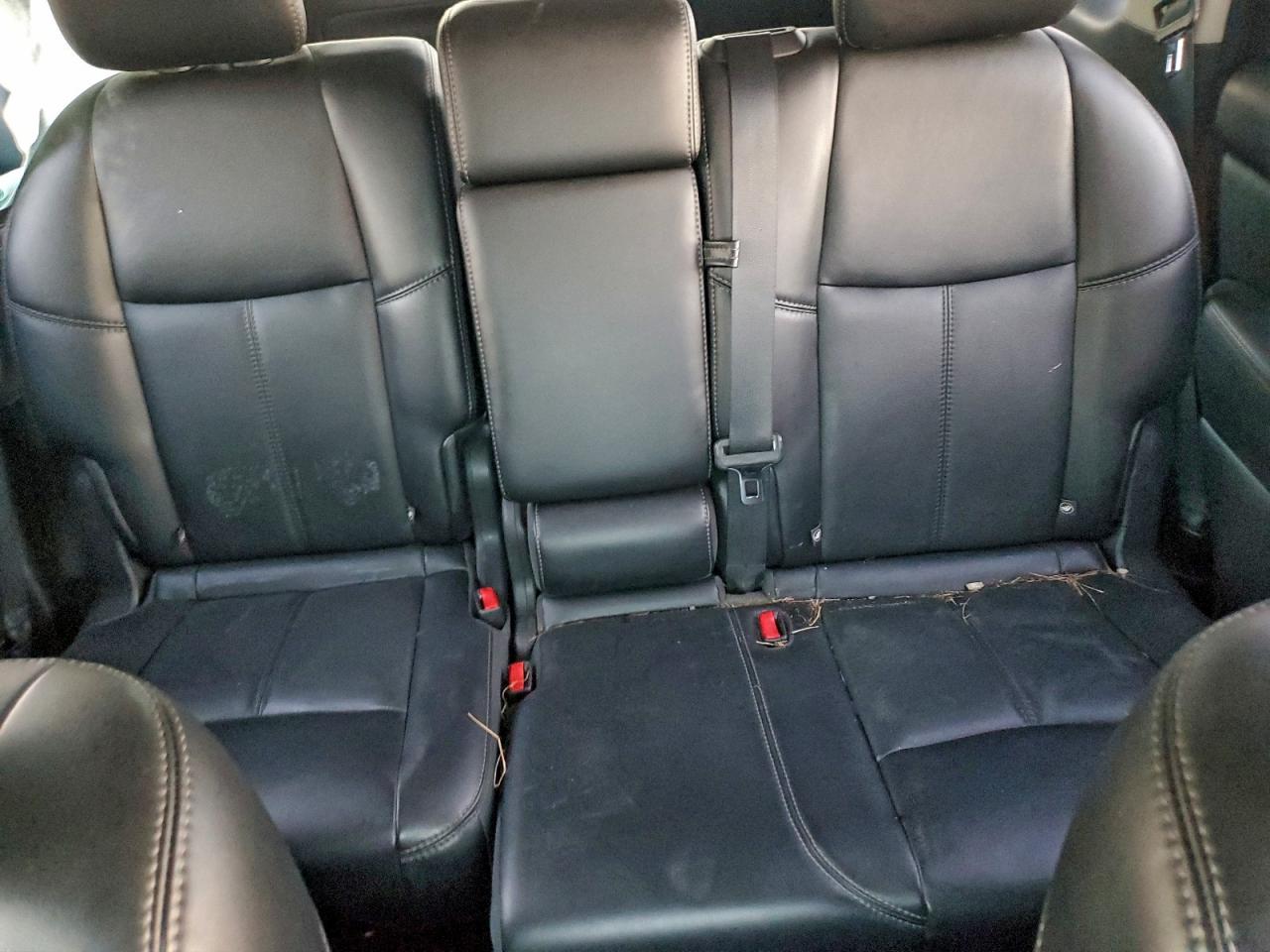 Nissan Pathfinder S Image 12