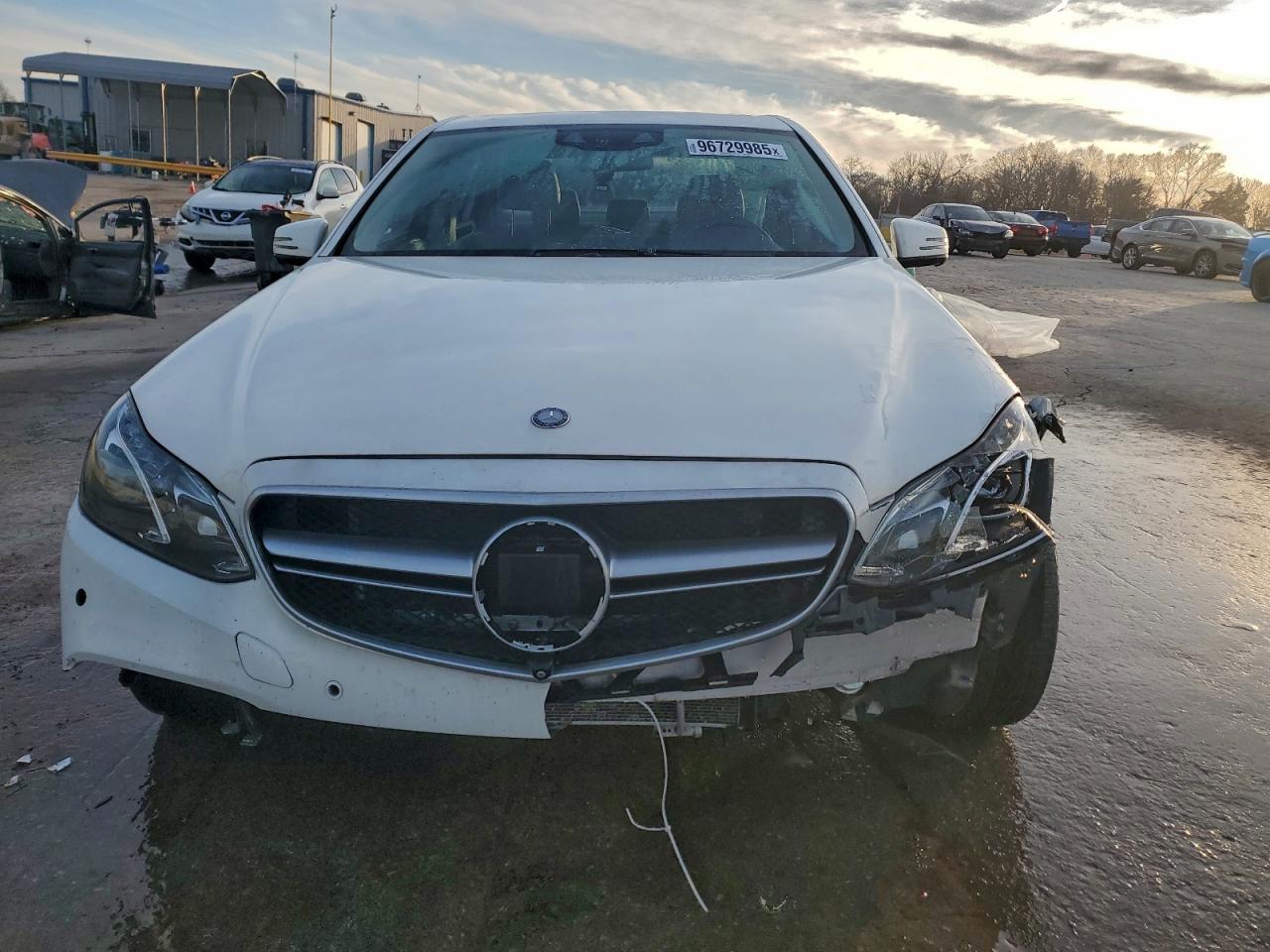 Mercedes-Benz E-Class 350 4matic Image 5