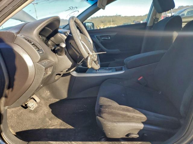 Nissan Altima 2.5 Image 13