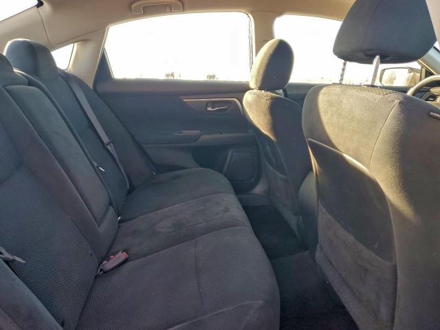 Nissan Altima 2.5 Image 5