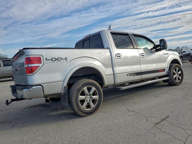 Ford F-150 Supercrew Image 5