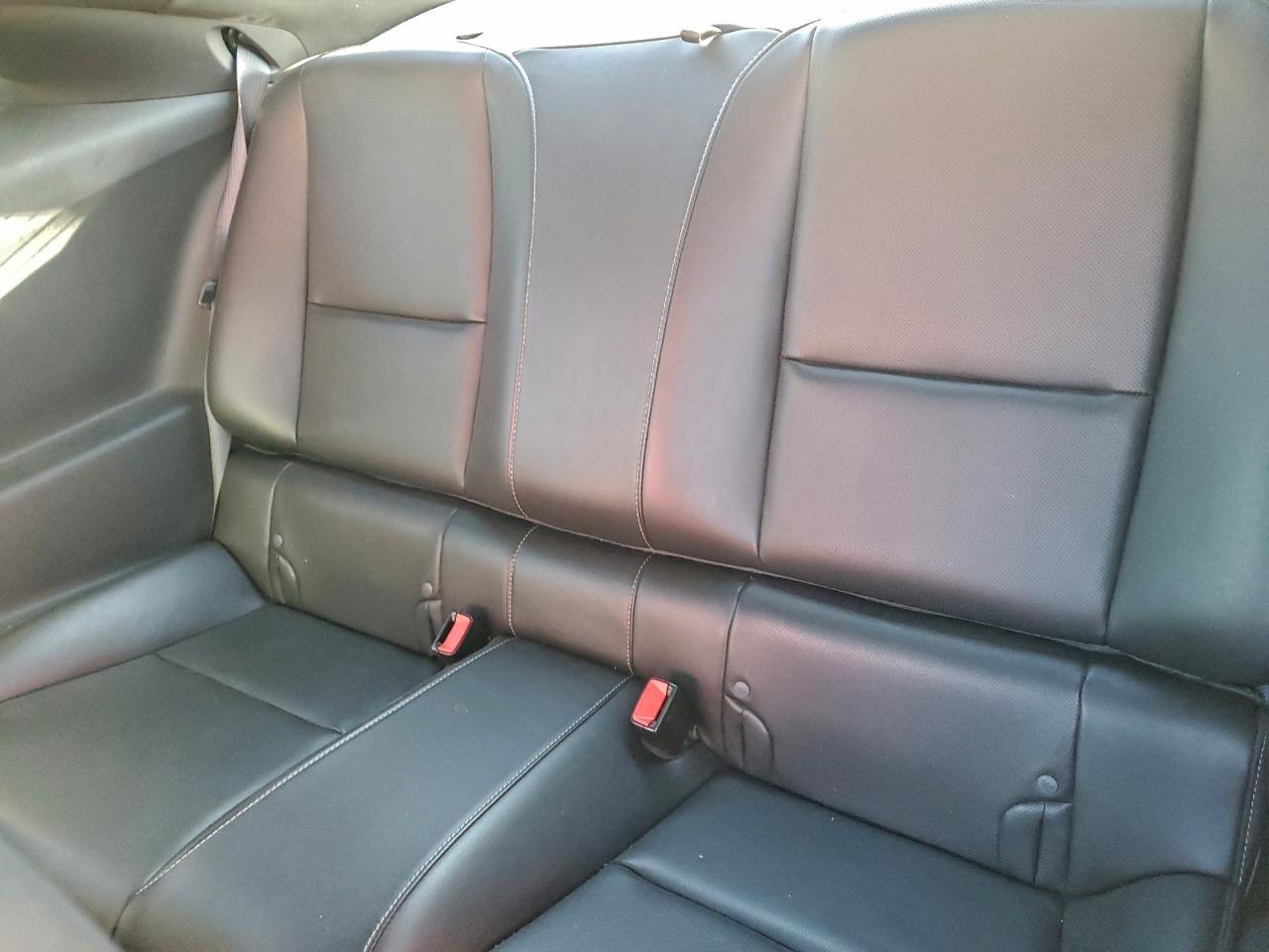 Chevrolet Camaro Lt Image 8