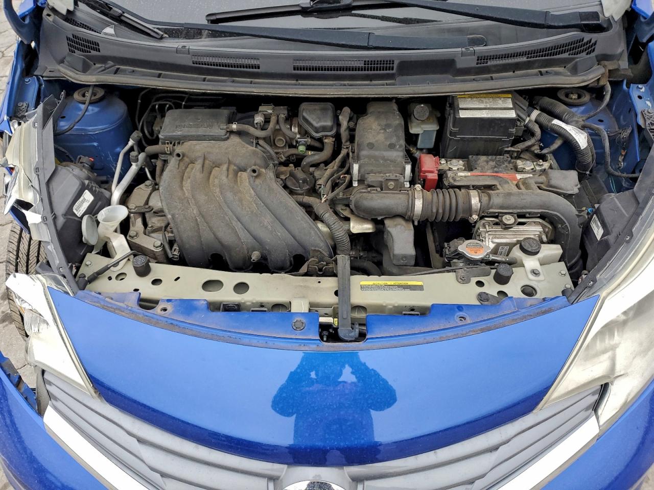 Nissan Versa S Image 12