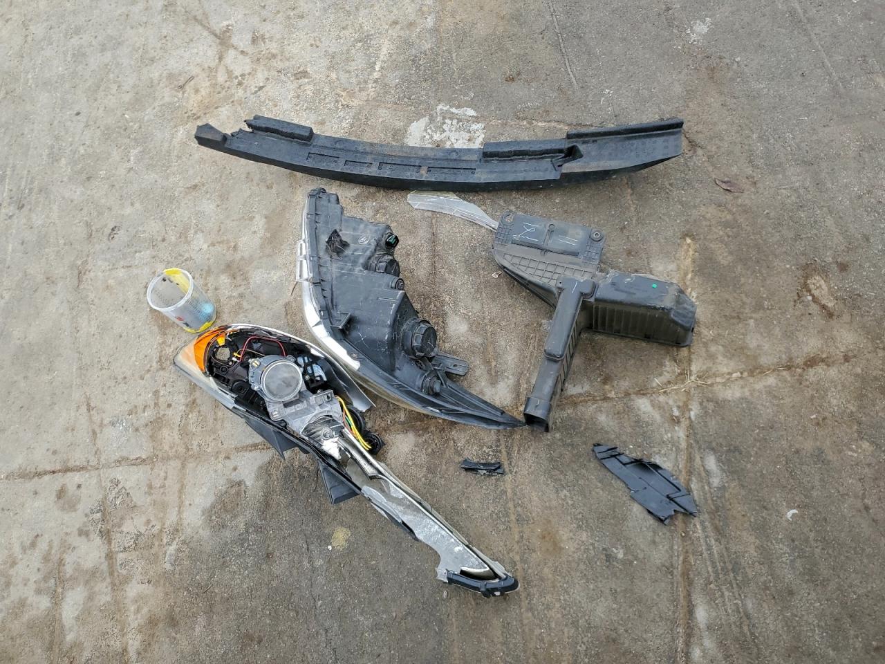 Hyundai SONATA Gls Image 9