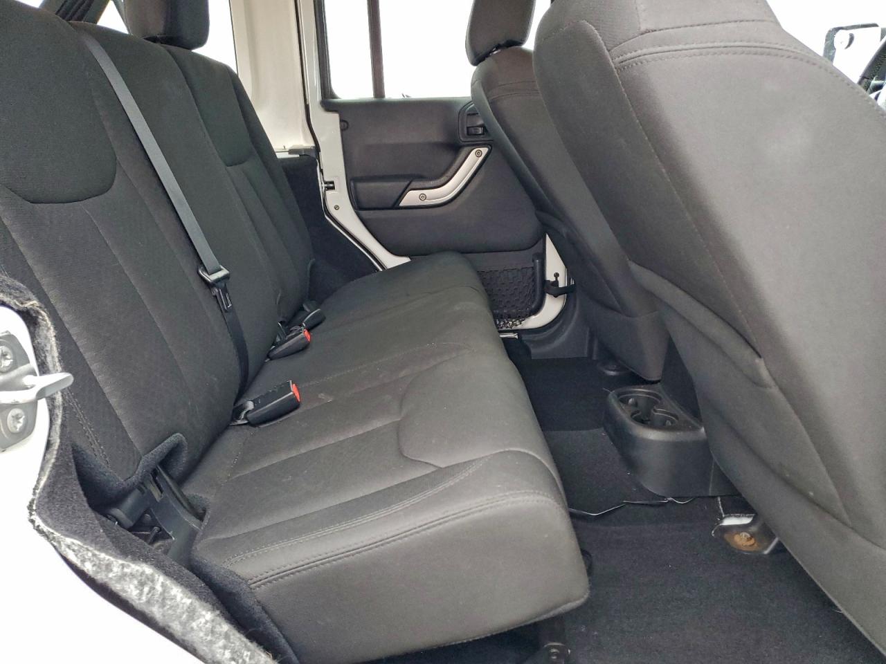 Jeep Wrangler Sport Image 9