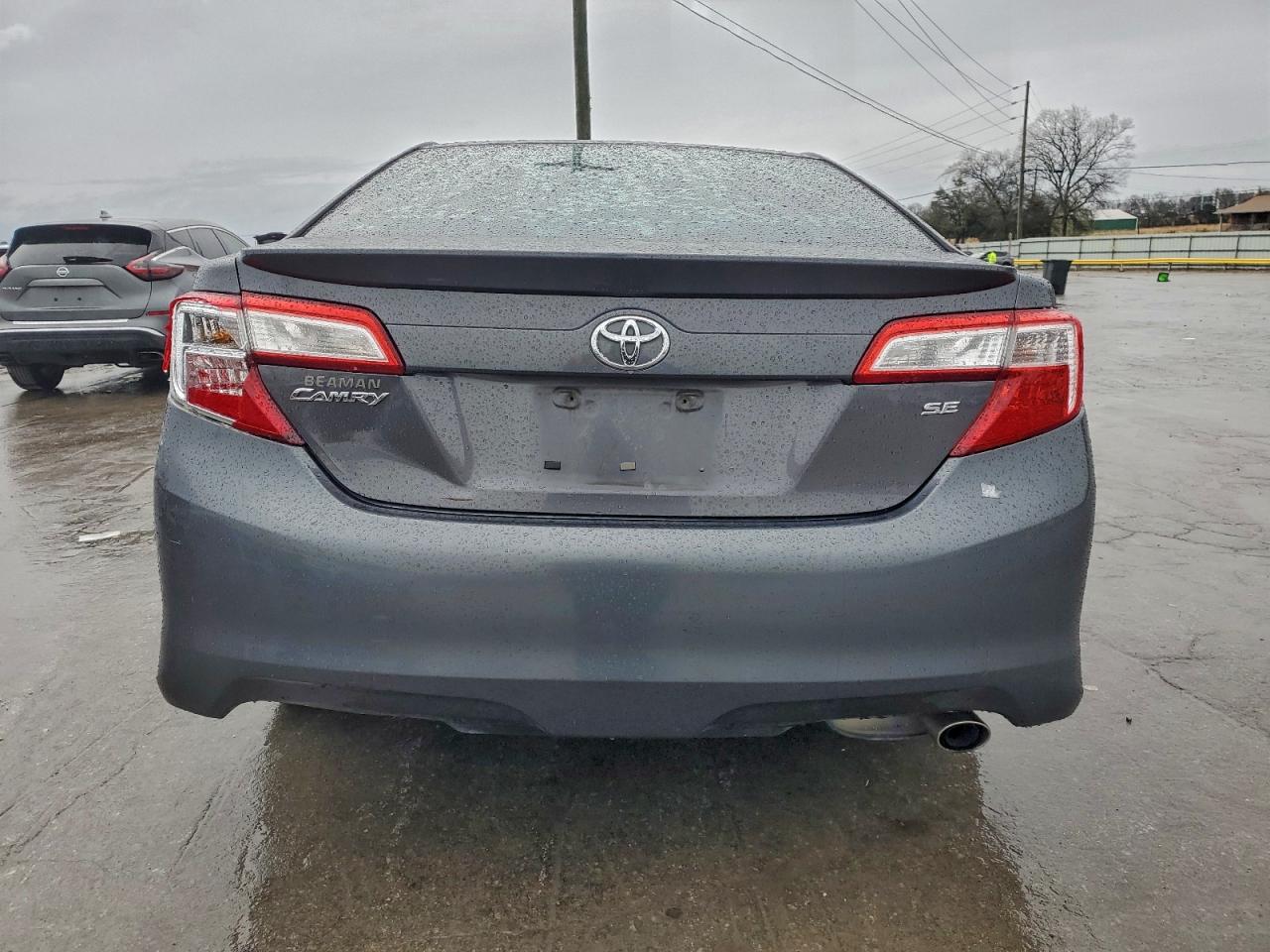 Toyota Camry L Image 5