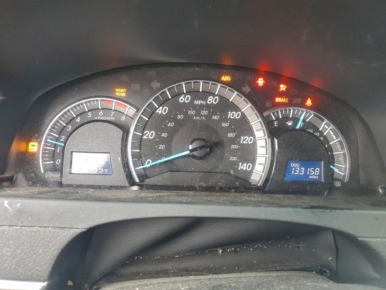 Toyota Camry L Image 10